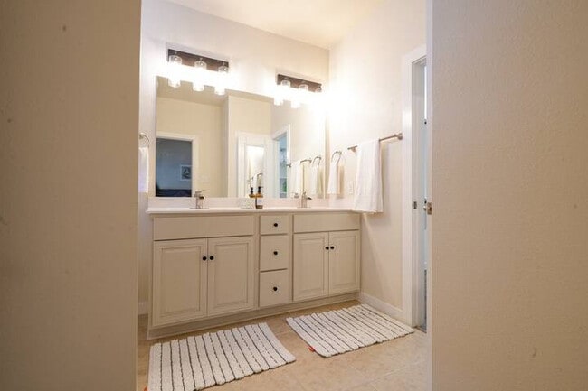 Photo - 2316 Paxton Way