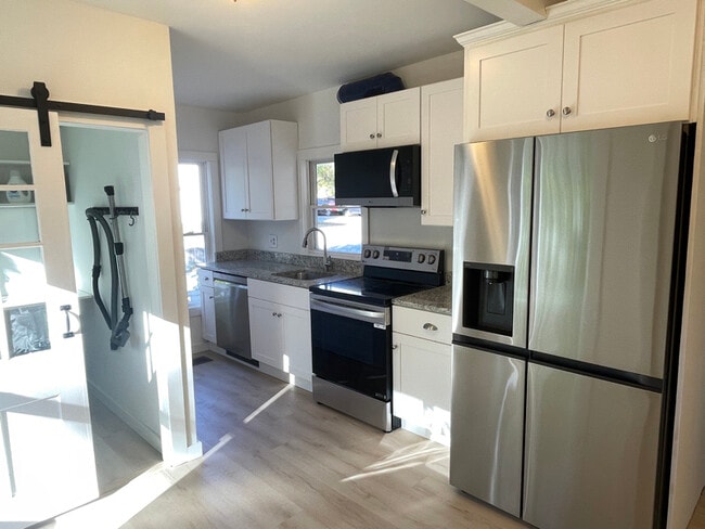 Photo - 2 Nickwackett St Unit 1