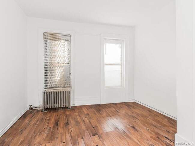 Photo - 30 Macombs Pl Unidad 54