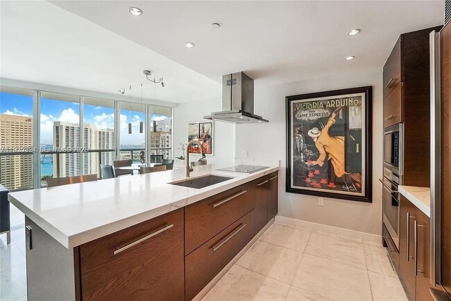 Photo - 495 Brickell Ave Unit 3304