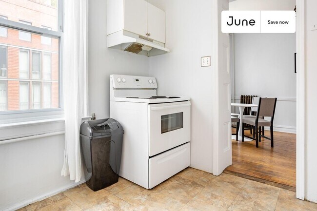 Photo - 400 W 20th St