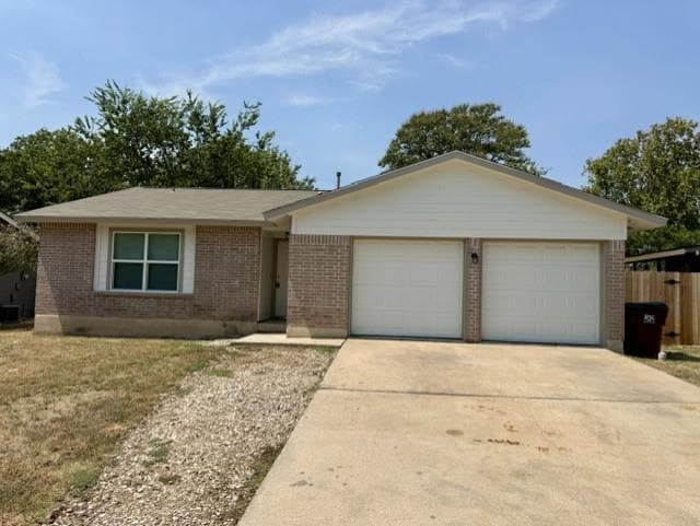 Building Photo - 1809 Easton Dr
