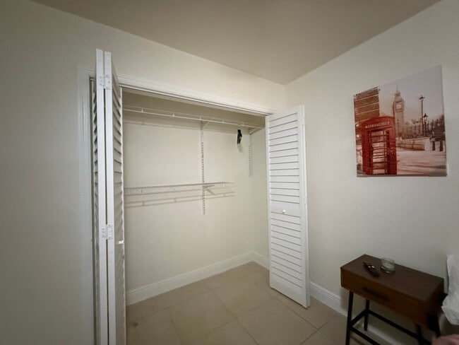 Photo - 19001 NE 14th Ave