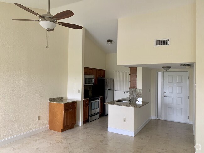 Building Photo - 2841 N Oakland Forest Dr Rental