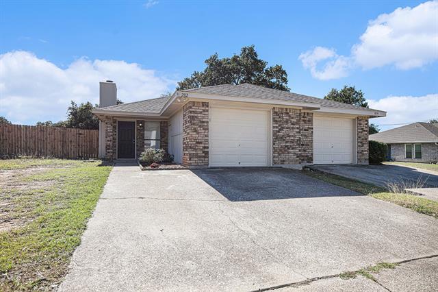 Photo - 2112 Windhurst Dr