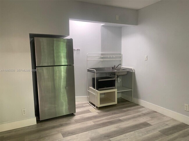 Photo - 1016 NE 17th Ave Unit 0