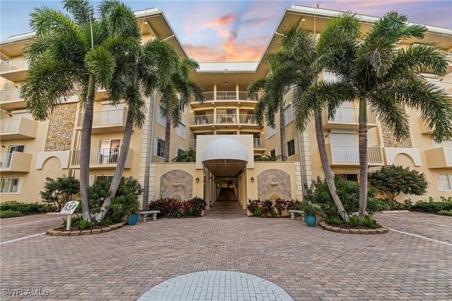 Photo - 3000 Gulf Shore Blvd N Unit 211