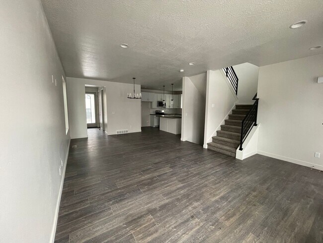 Photo - Modern home!
