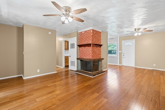 Photo - 1935 Carmanbrook Pkwy