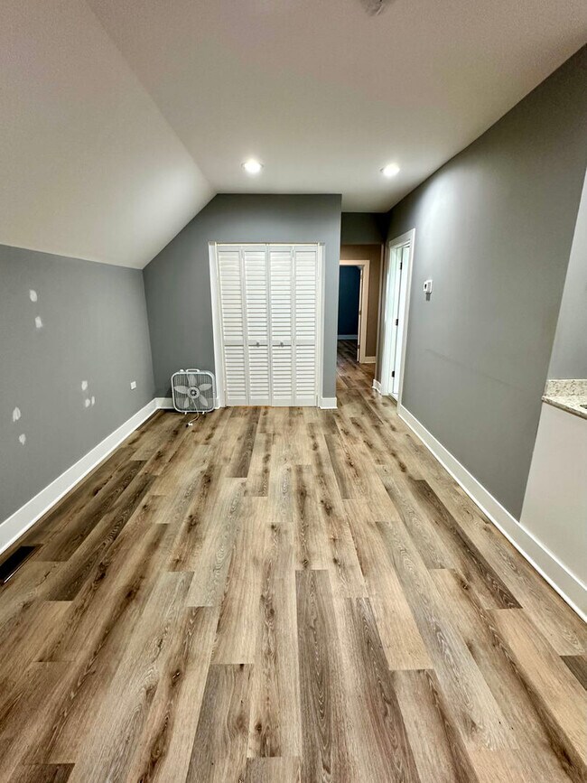 Photo - 2713 W Gladys Ave Unit 3