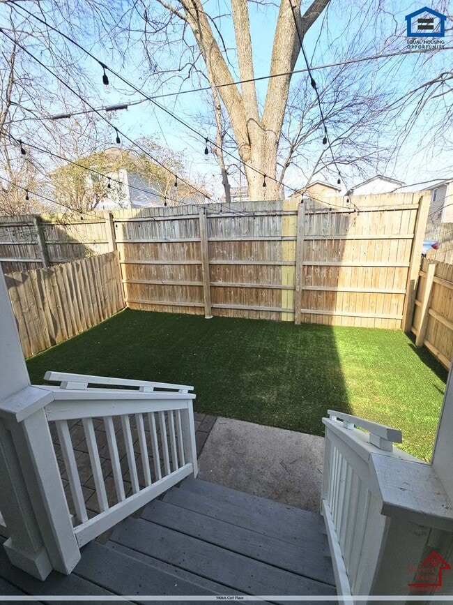 Photo - 5906A Carl Pl