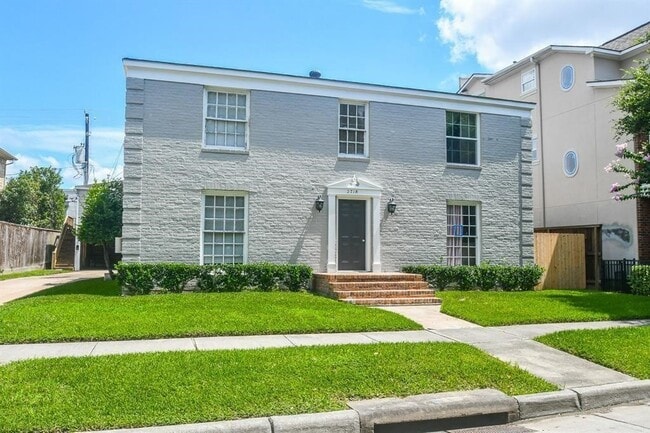Photo - 2718 Wroxton Rd Unit 3
