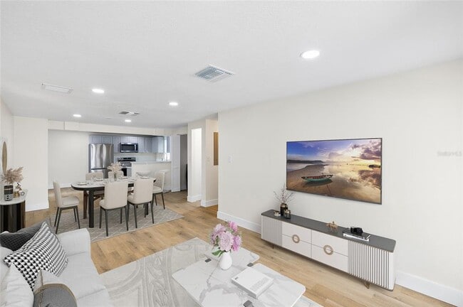 Photo - 4403 N 48th St