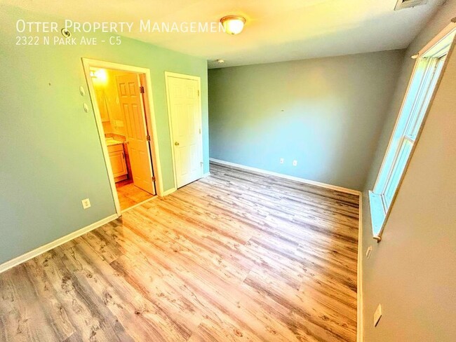 Room for Rent- Private attached Bathroom o... - Room for Rent- Private attached Bathroom o... Apartment Unit C5