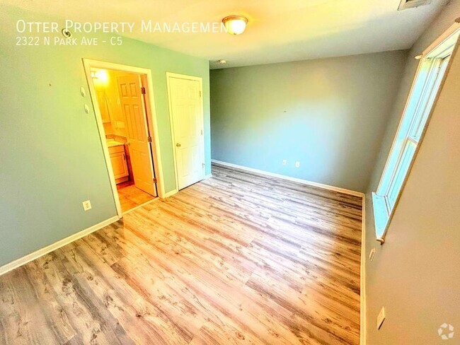 Building Photo - Room for Rent- Private attached Bathroom o... Unit C5 Rental