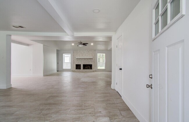 Photo - 494 Brandon Rd