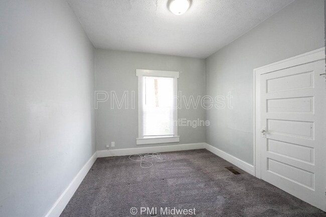 Photo - 1118 King Ave