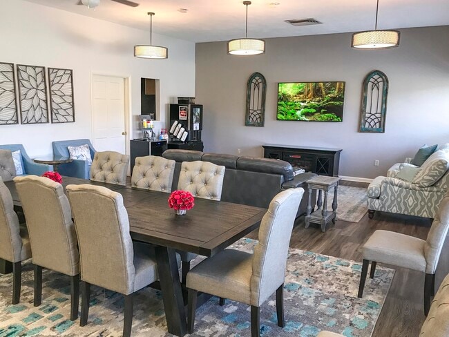 Photo - Shawnee Apartments