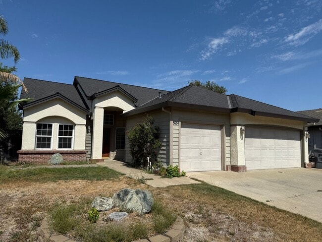 Building Photo - 5604 Adobe Rd Rental