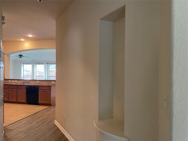 Photo - 421 Brighton St