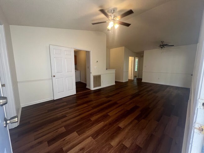 Photo - 1023 Yellowhammer Ln