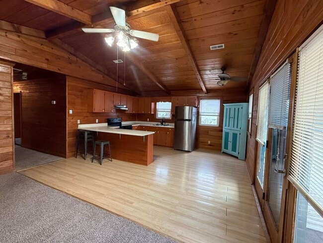 Photo - 2 bedroom, 2 bath House