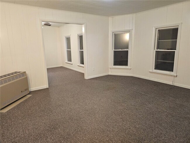 Photo - 21 Armory Pl
