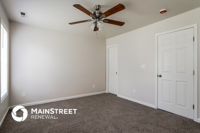 Photo - 737 Southgate Dr