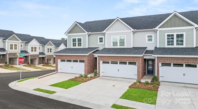 Building Photo - 1748 Marglyn Dr Rental
