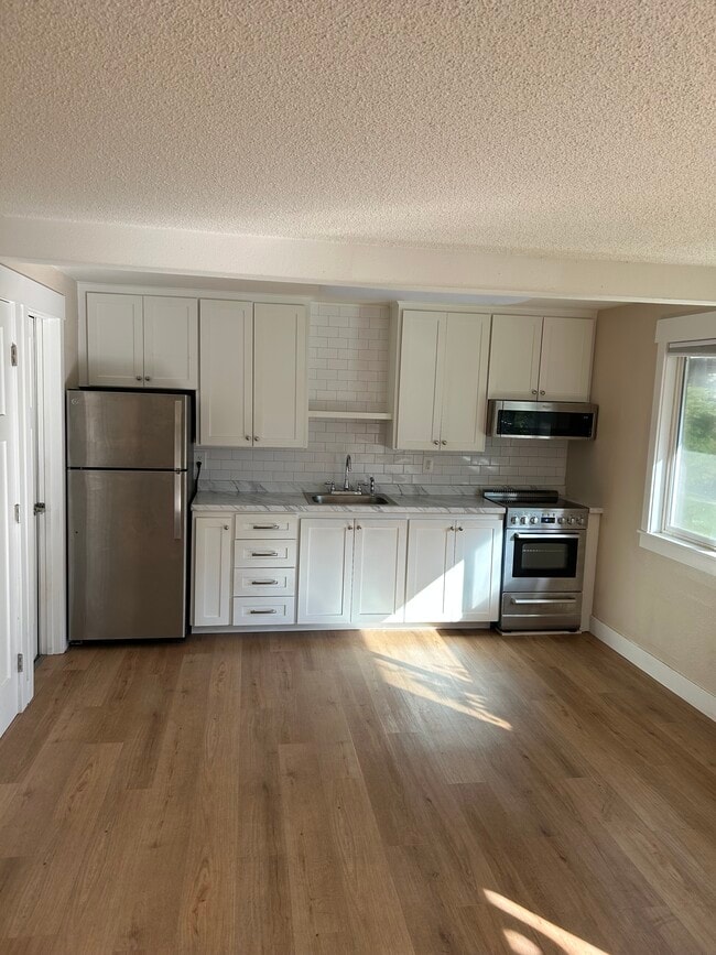 Building Photo - 5631 186th Pl SW Unit 9