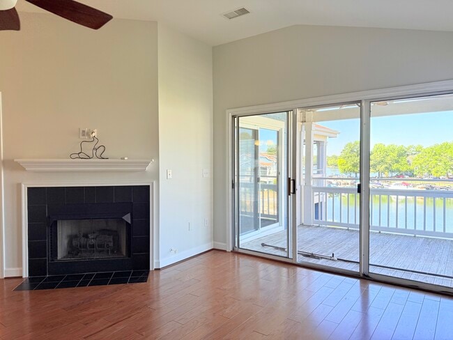 Photo - 1133 Torrence Cir