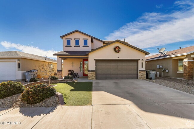 Building Photo - 3921 Desert Dunes Dr Rental