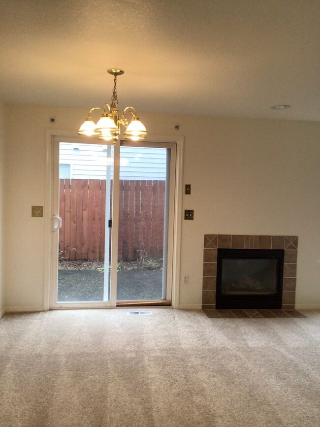 Photo - 5116 NE 77th Ave