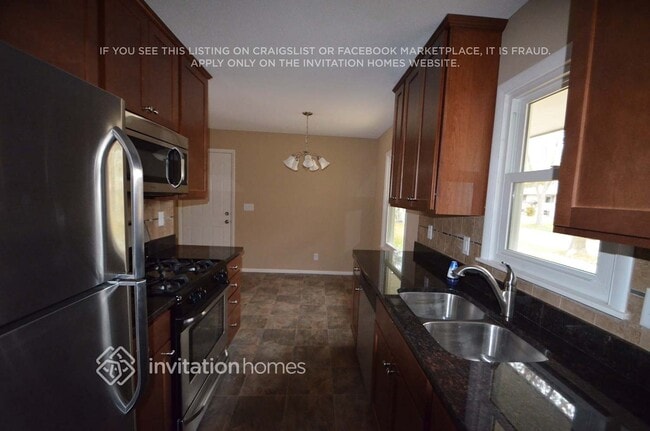 Photo - 2675 2nd St N