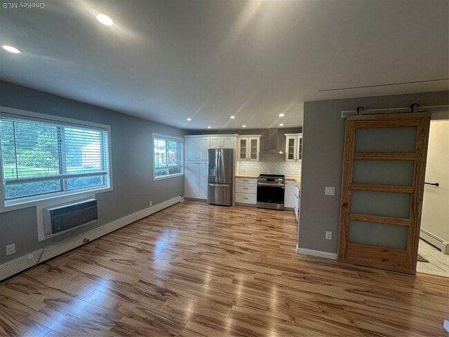 Building Photo - 65 Manor Dr Unit 65 Rental