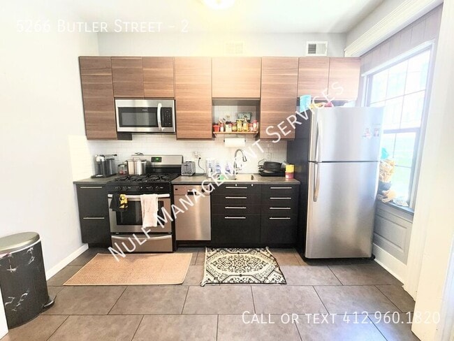 Building Photo - 5266 Butler St Unit 2