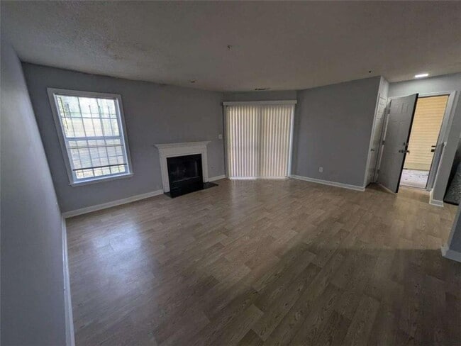 Photo - 605 Ridge Creek Dr