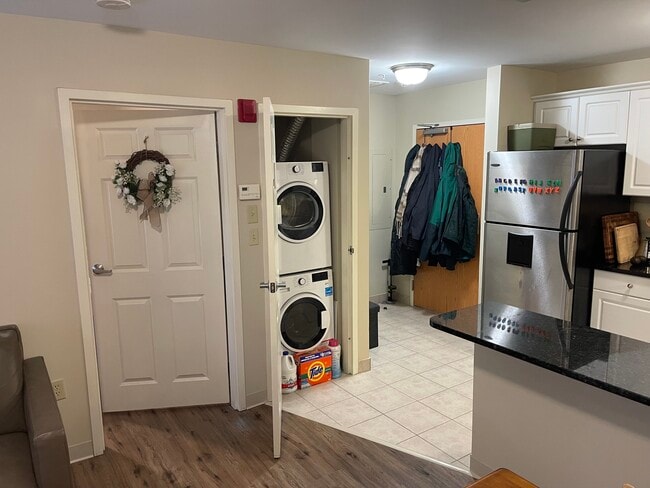 Photo - 10 Florence St Unit 200