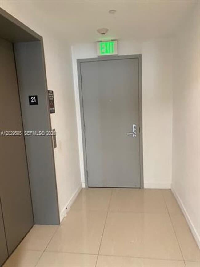 Photo - 488 NE 18th St Unit 488 NE 18th St # 2110