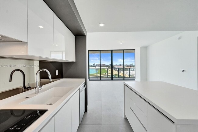 Photo - 1170 E Hallandale Beach Blvd Unit 1111