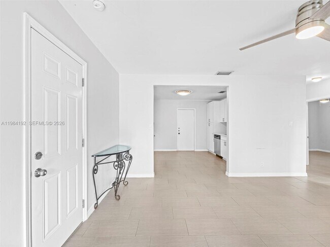 Photo - 1432 NE 5th Ave Unidad 1