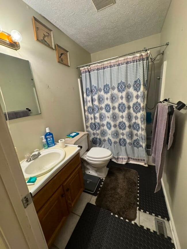 Photo - 103 Gateway Dr