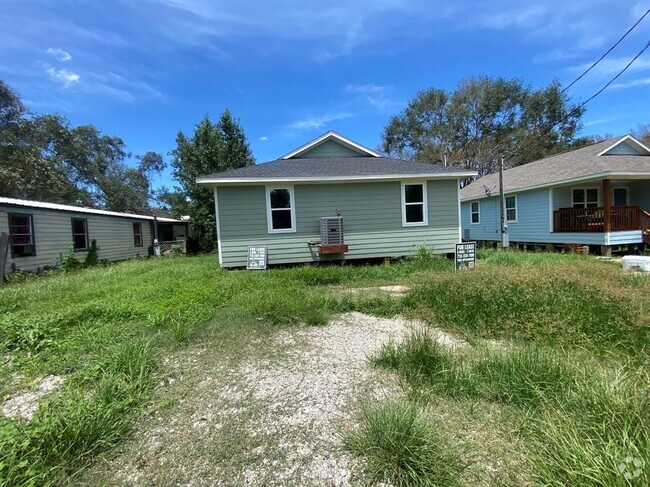 Building Photo - 269 Wood Fern Dr Rental