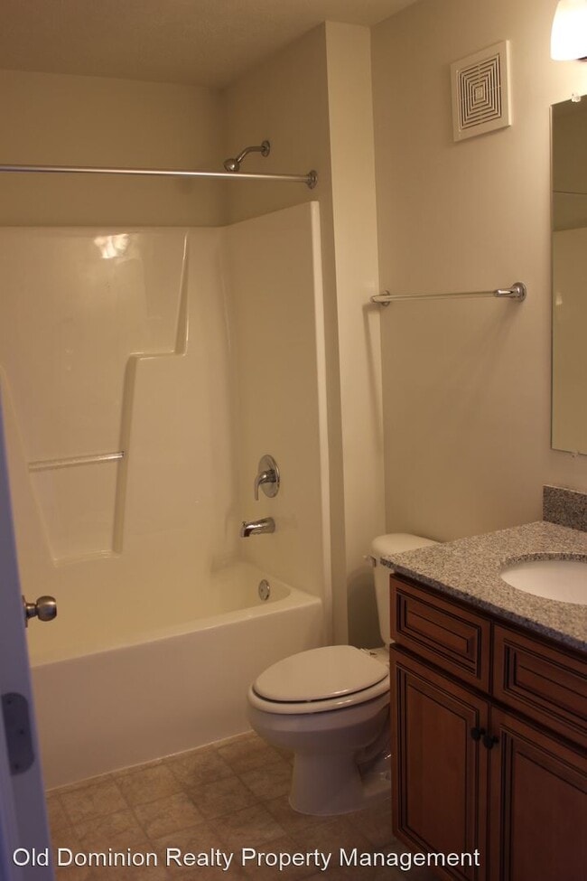 Photo - 1400 Katie Grove Way