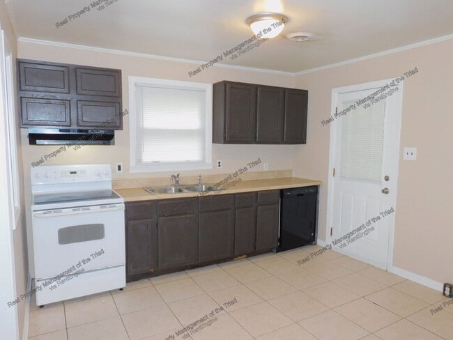Photo - 1404 Lincoln St