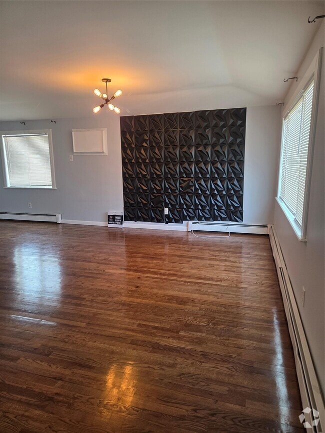 Building Photo - 143-28 184th St Unit 2 Rental