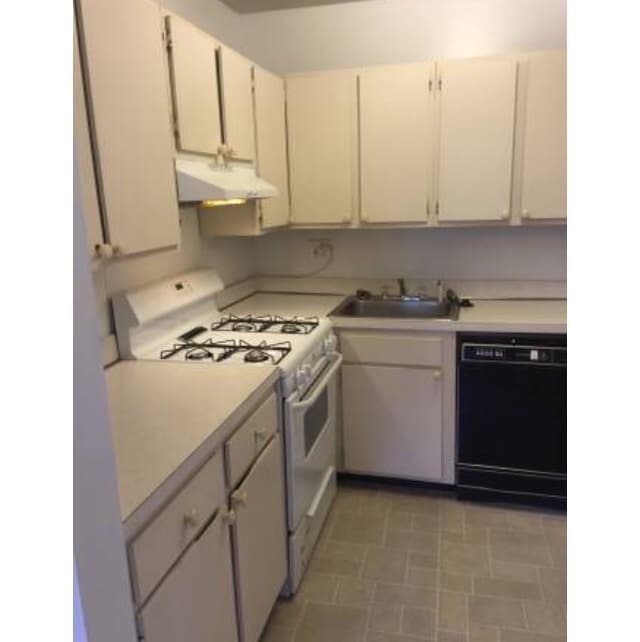 Photo - 400 Meadowview Ln