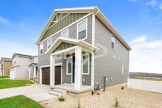 Photo - 1322 W Mahogany St