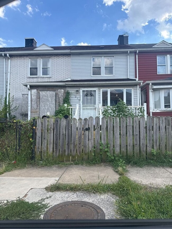 Building Photo - Two Bedroom House In Dundalk