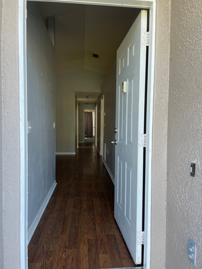 Photo - 8522 Rainbow Ave